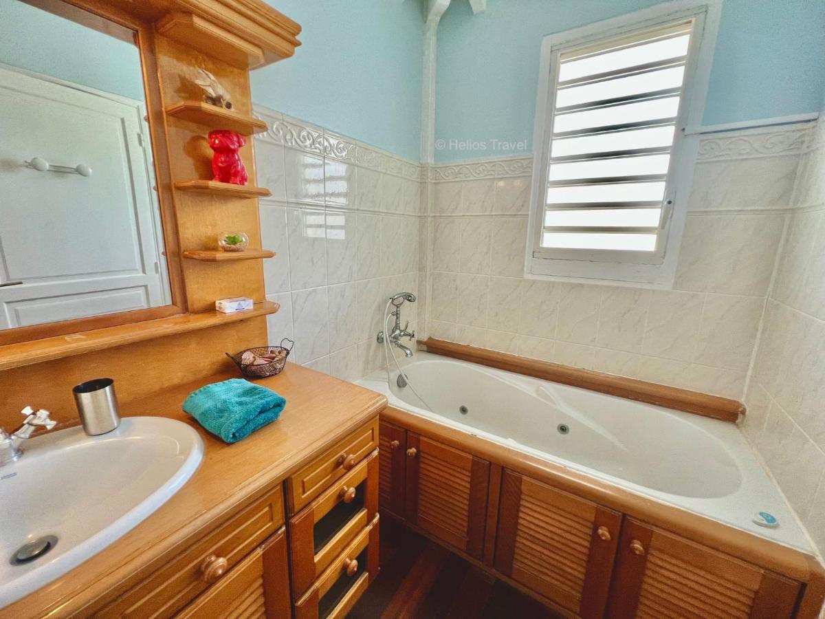 Villa Sisley, 2 Chambres, Piscine Privee, Plage A 100 M Sainte-Rose Zewnętrze zdjęcie